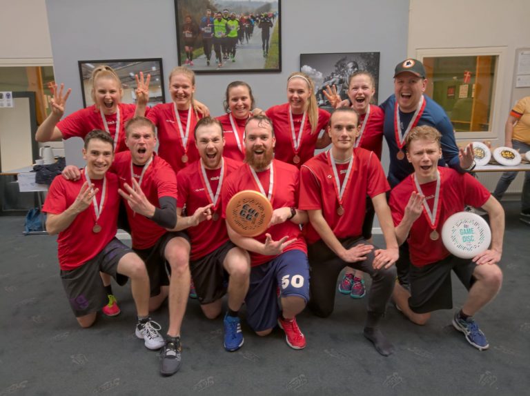 EUICC20: Lempäälän Kisalle seurajoukkueiden EM-pronssia sisäultimatessa